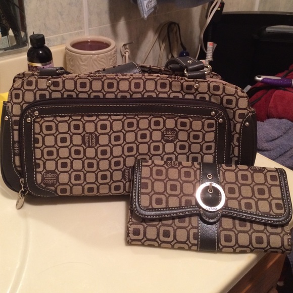 Medium Liz & co handbag and wallet make offer