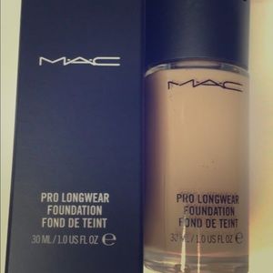 Mac prolongwear nc 25