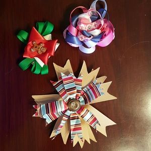Alligator clip bows.