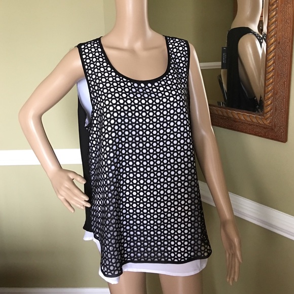 Zac & Rachel Tops - Just gorgeous Black and Bright white