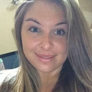 Meet your Posher, Cortney