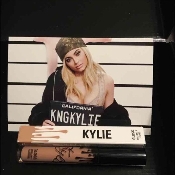 TRADE W/ @alexasophia_ -DO NOT PURCHASE!