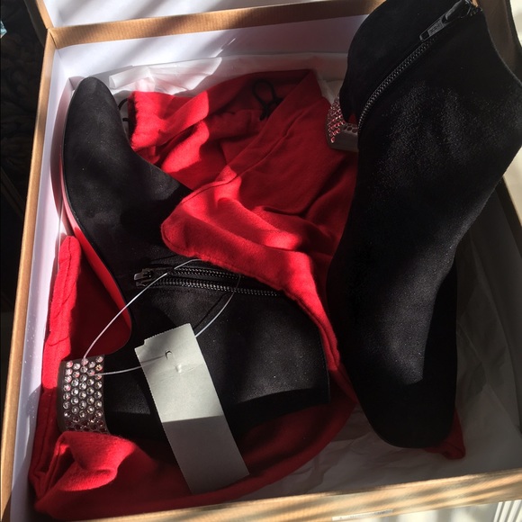 Christian Louboutin gloria Booty size 39
