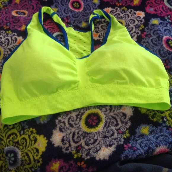 Sports bra - NEVER worn
