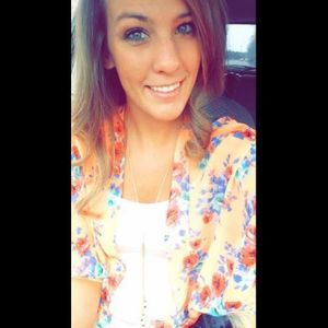 Meet your Posher, Emily