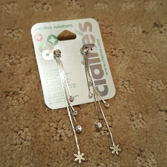 🚫SOLD🚫Snowflake earrings - Picture 1 of 1
