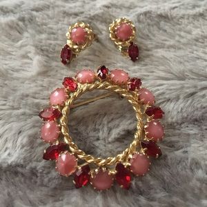 Vintage Pin & matching clip on earrings