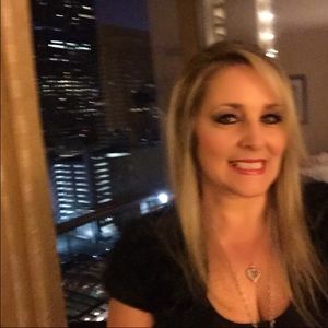 Meet your Posher, Melinda