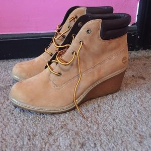Brand new women's Timberland heels