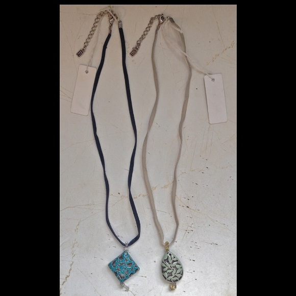 Jewelry - Picture 2 of 2