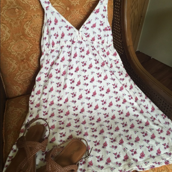 Adorable Floral Sun Dress 🌺