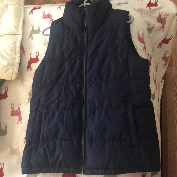 navy puffer vest