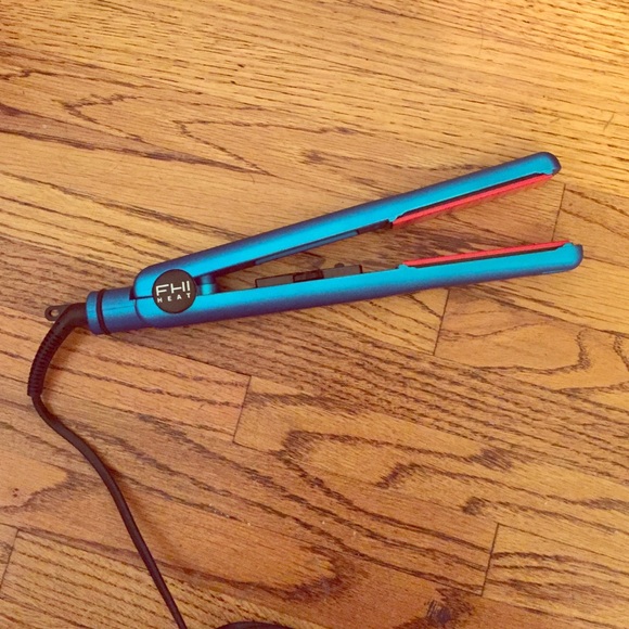 FHI heat 1" flat iron
