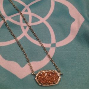 Kendra Scott Elisa gold pendant necklace