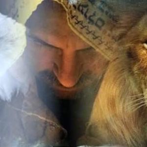 Meet your Posher, Yvette