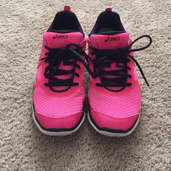 ASICS hot pink gel tennis shoes. Size 8.5