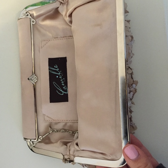 ❌decided to keep ❌ Tan clutch - Picture 2 of 3