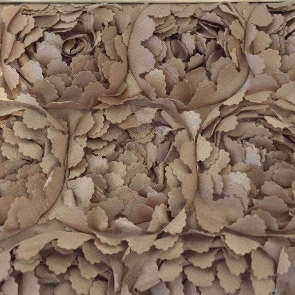 ❌decided to keep ❌ Tan clutch - Picture 3 of 3