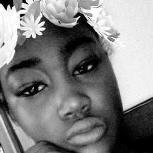 Meet your Posher, Miasya