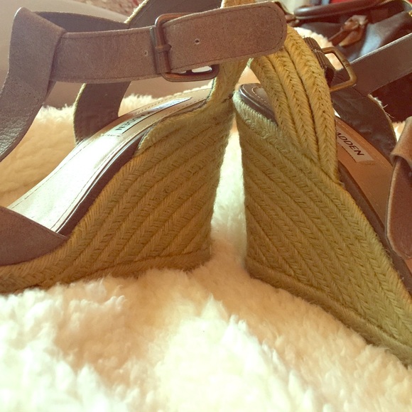 Steve Madden Wedges!!