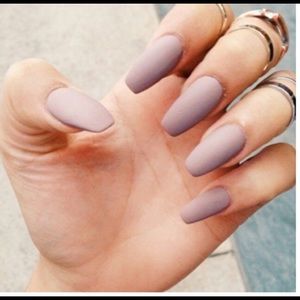 Meet your Posher, Esther