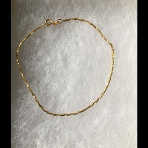 14 k yellow gold 7" bracelet