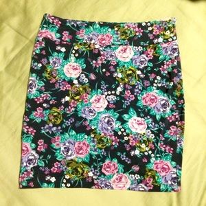 Xhiliration Floral Stretchy Skirt