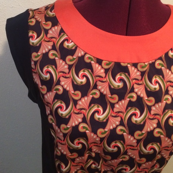 Mod Printed Dress - Picture 2 of 4