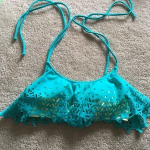 VS PINK flounce top in teal and yellow