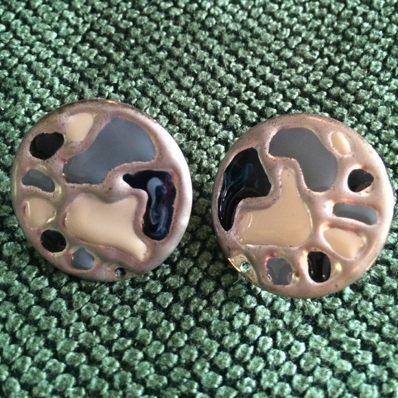 Jewelry - VintageClip on Ear Rings