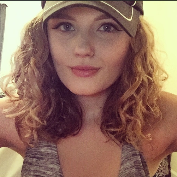 Meet your Posher, Kaitlyn - Picture 1 of 1