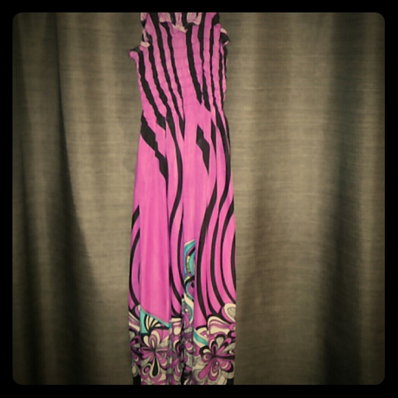 Scrunch swim coverup - Picture 1 of 3