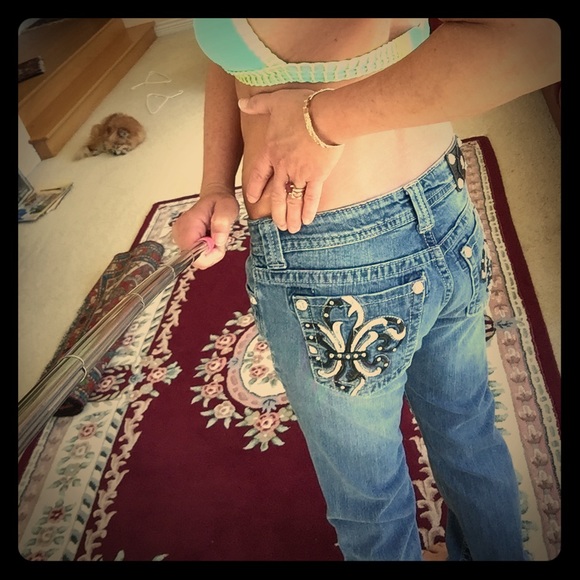 Miss Me's hardly worn. Lost weight!