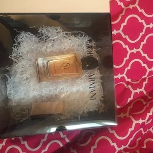 Armani "Si" Perfume