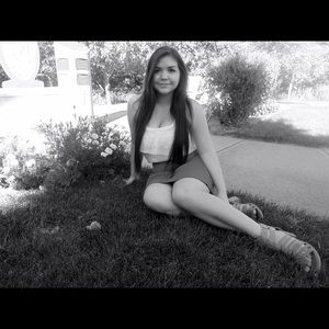 Meet your Posher, Angela