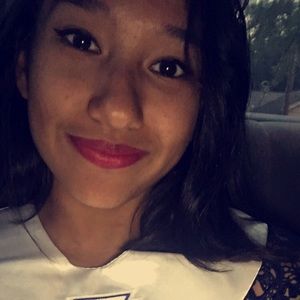 Meet your Posher, Magdalena