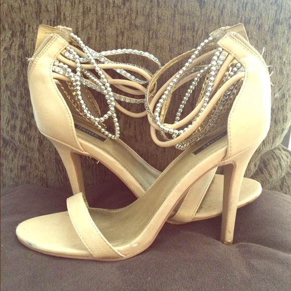 Nude straps heel with ankle bling!