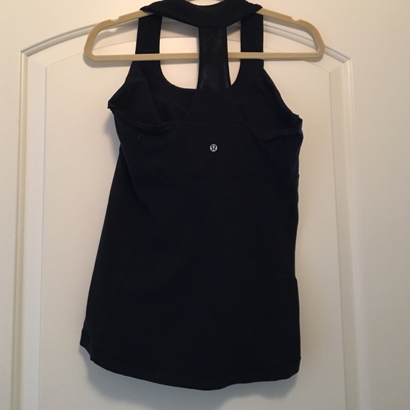 Lululemon size 12 scoop tank