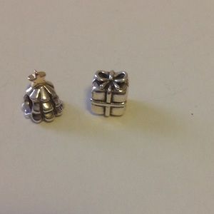 Pandora holiday charms bundle