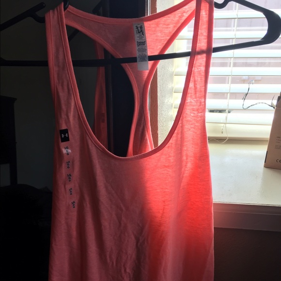 Under Armour workout tank - Picture 2 of 2