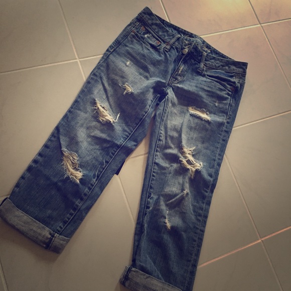 American eagle Boyfriend fit jean size 2 baggy