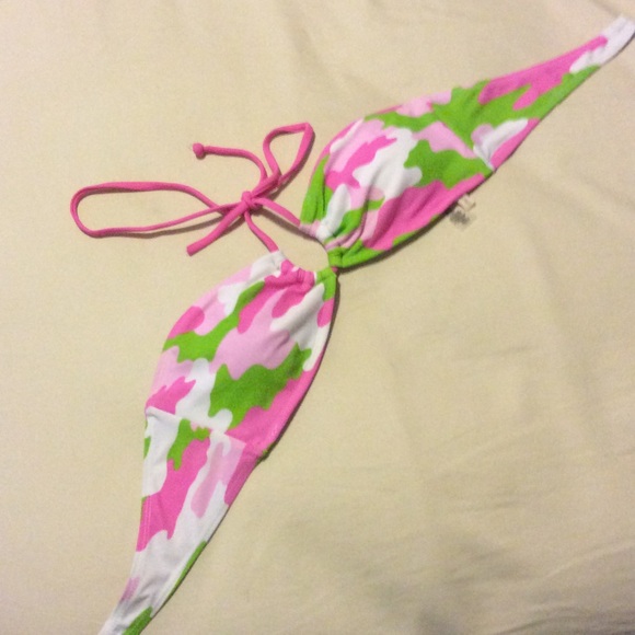 Red Camel Brand Pink Camouflage Bikini Top 👙 - Picture 3 of 4