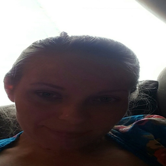 Meet your Posher, Renee - Picture 1 of 1