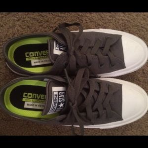SIZE 6 CHUCK TAYLORS! BRAND NEW NEVER WORN!