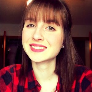 Meet your Posher, Jillian