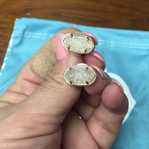 Drusey stud ear rings!