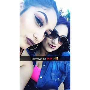 Meet your Posher, Miriam