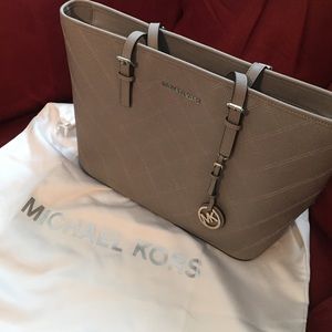 Michael Kors Grey Quilted handbag