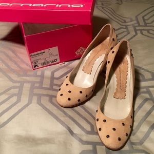 Studded nude Fornarina suede heels