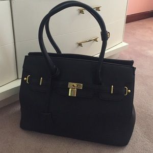 Adrienne Vittadini medium sized faux leather bag